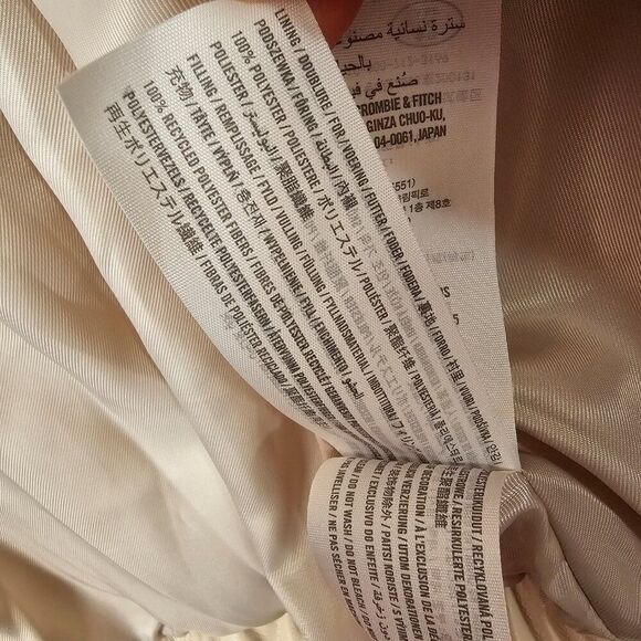 NWT ABERCROMBIE & FITCH BONE / CREAM PUFFER JACKET VEGAN LEATHER SIZE MED WMNS - Picture 14 of 16